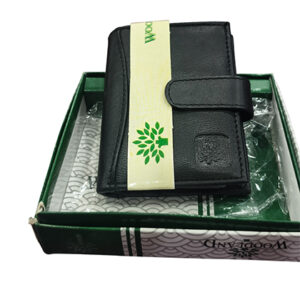Woodland Men’s Premium Genuine Leather Wallet – Classic Black with Secure Snap Closure